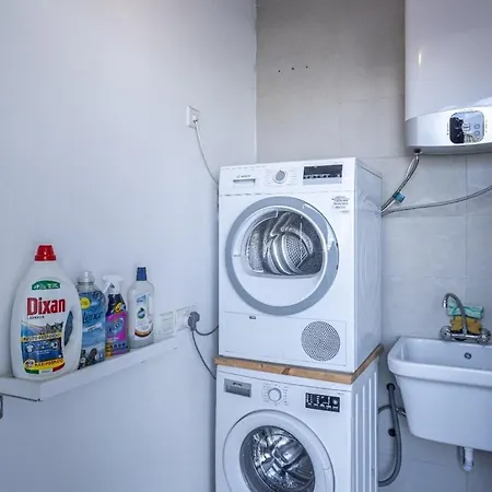 Modern 2 Bedroom Pendergardens St Julian Apartment