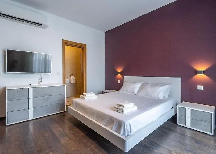 Modern 2 Bedroom Pendergardens St Julian Daire Saint Julian's