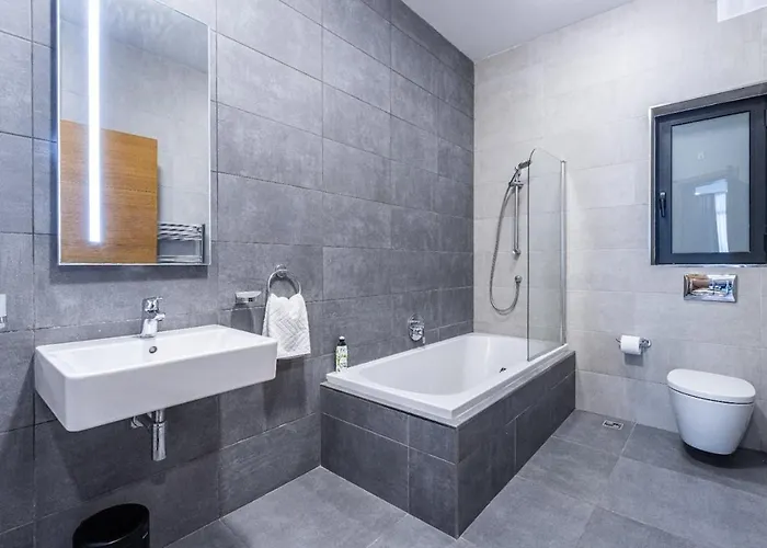 Modern 2 Bedroom Pendergardens St Julian St. Julian's